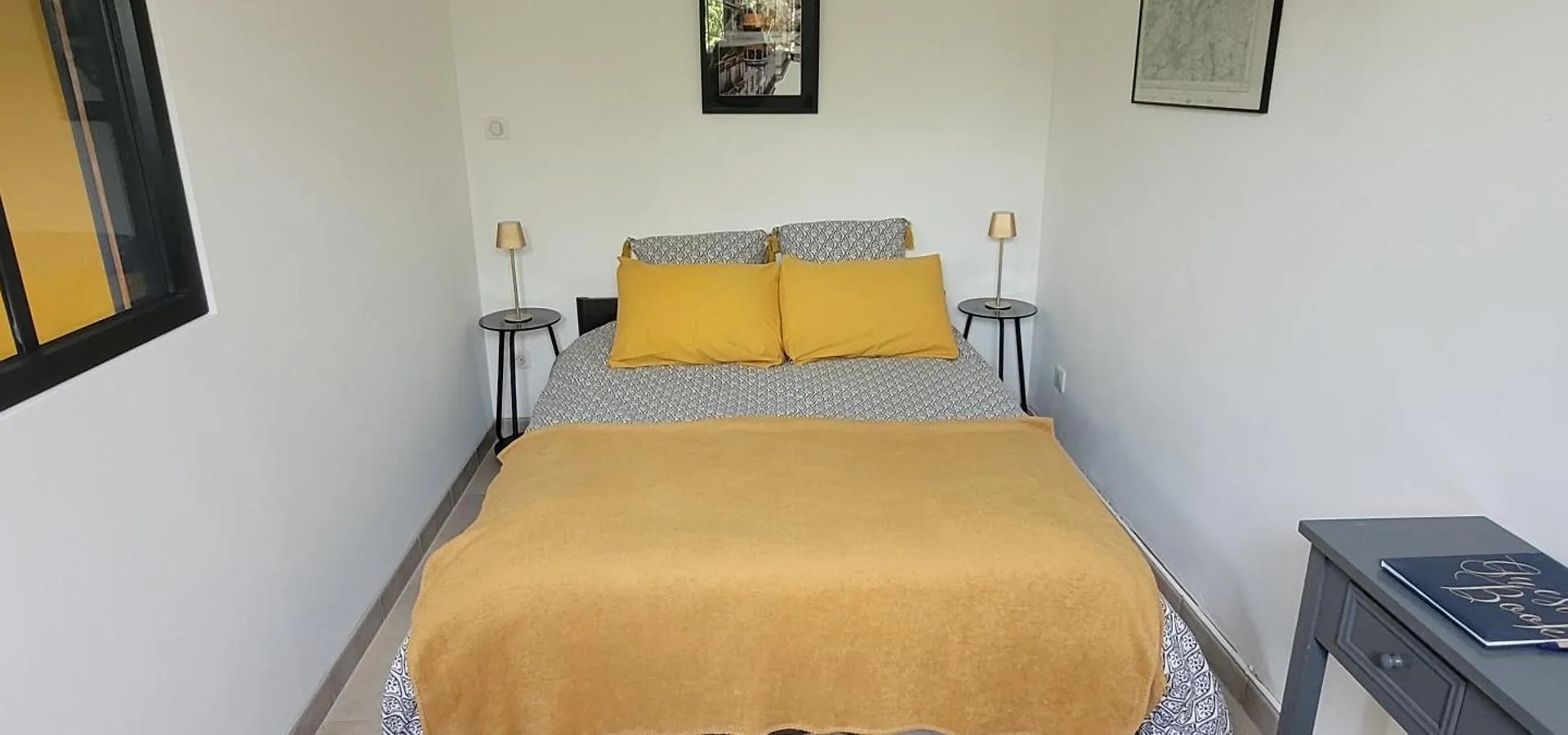 Apartment Location Appartement Dans Mas Provencal Monteux France